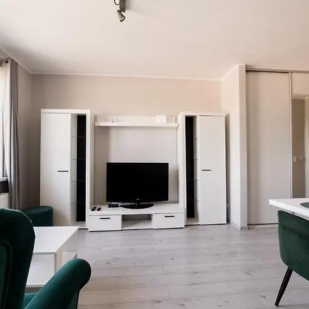 Apartment Druskienicka Comfort By Bookinghost